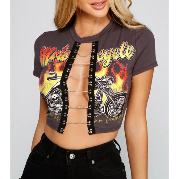 Windsor Gray Edgy Biker-Chic Cropped Moto Flame Chain Graphic Tee Crop Top XS - Picture 1 of 7